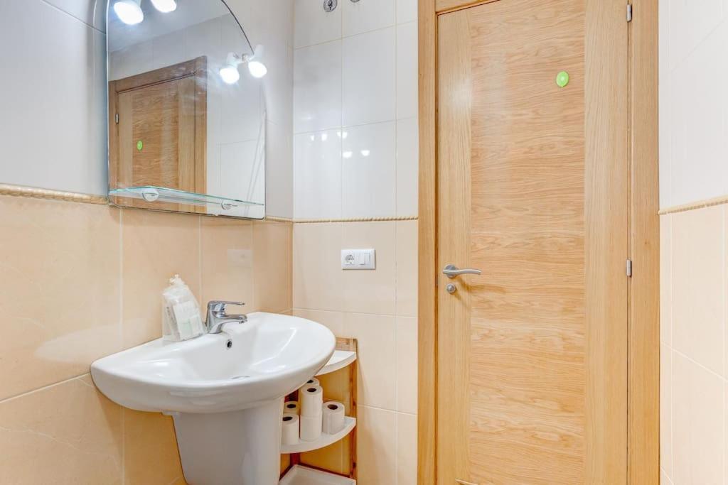 Pleasant Duplex San Juan With 2 Bedrooms ギア・デ・イソラ エクステリア 写真
