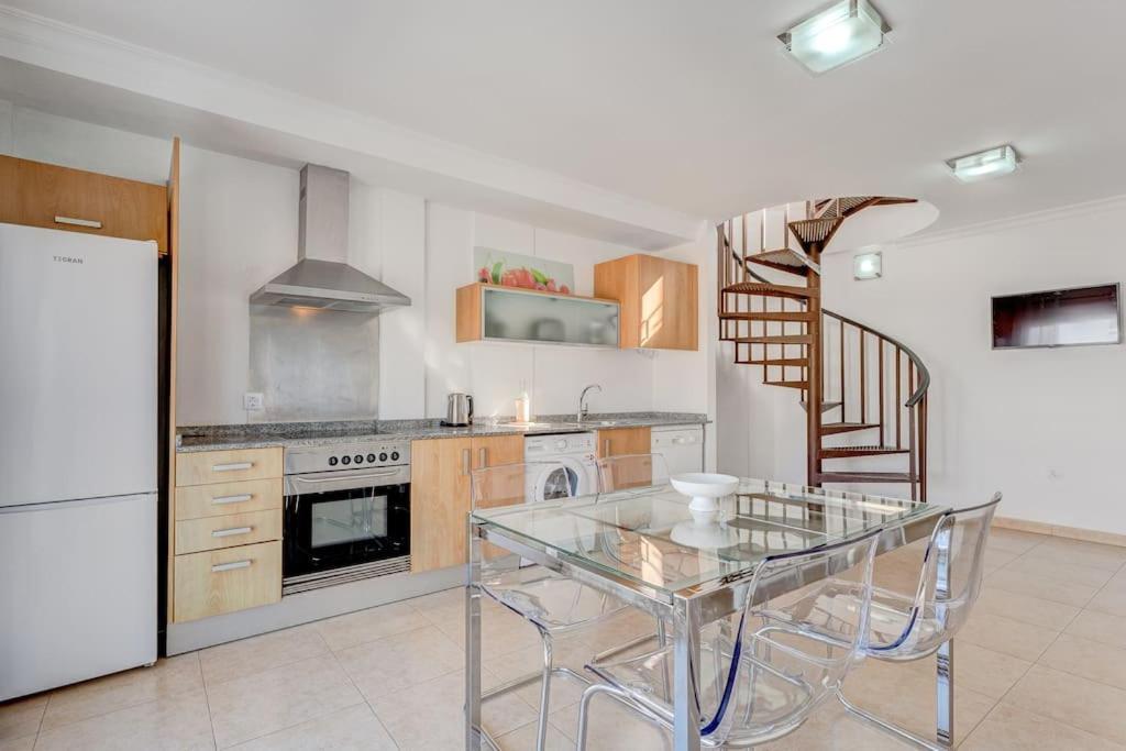 Pleasant Duplex San Juan With 2 Bedrooms ギア・デ・イソラ エクステリア 写真