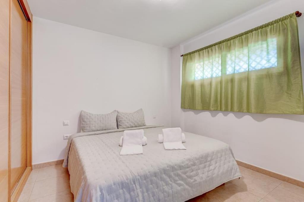 Pleasant Duplex San Juan With 2 Bedrooms ギア・デ・イソラ エクステリア 写真
