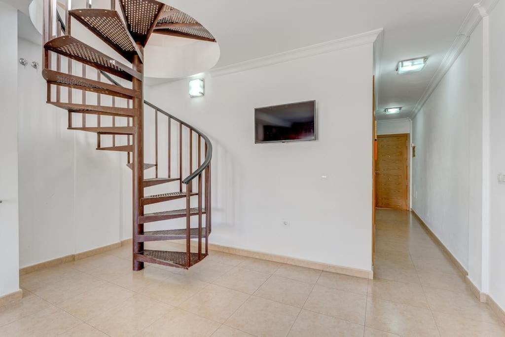 Pleasant Duplex San Juan With 2 Bedrooms ギア・デ・イソラ エクステリア 写真