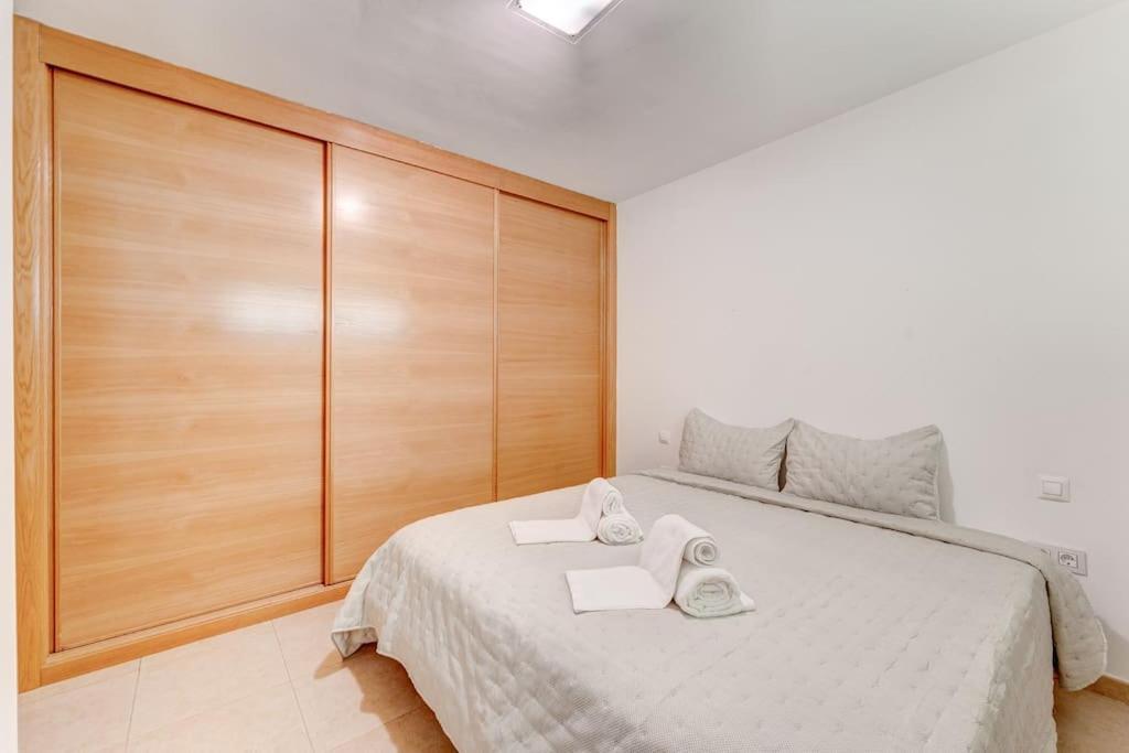 Pleasant Duplex San Juan With 2 Bedrooms ギア・デ・イソラ エクステリア 写真