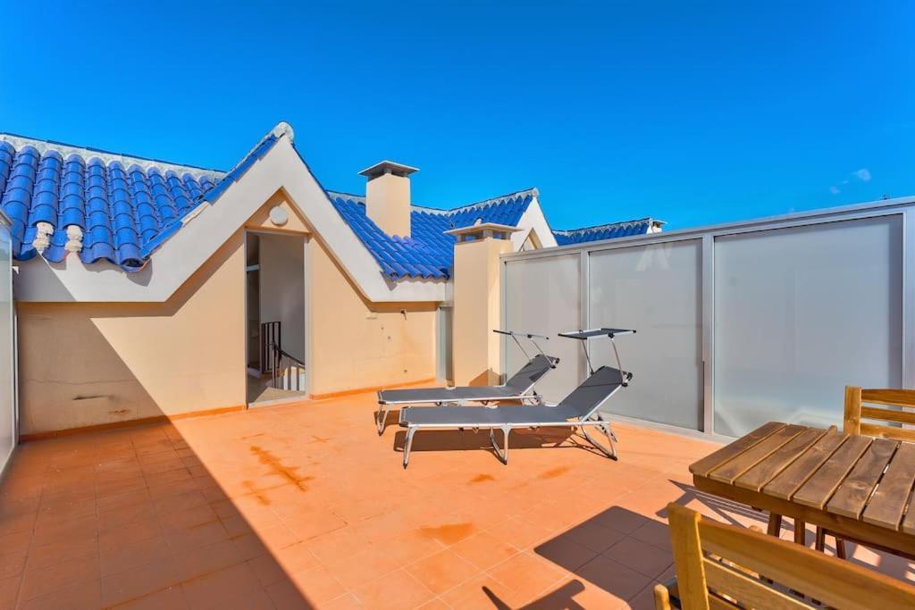 Pleasant Duplex San Juan With 2 Bedrooms ギア・デ・イソラ エクステリア 写真