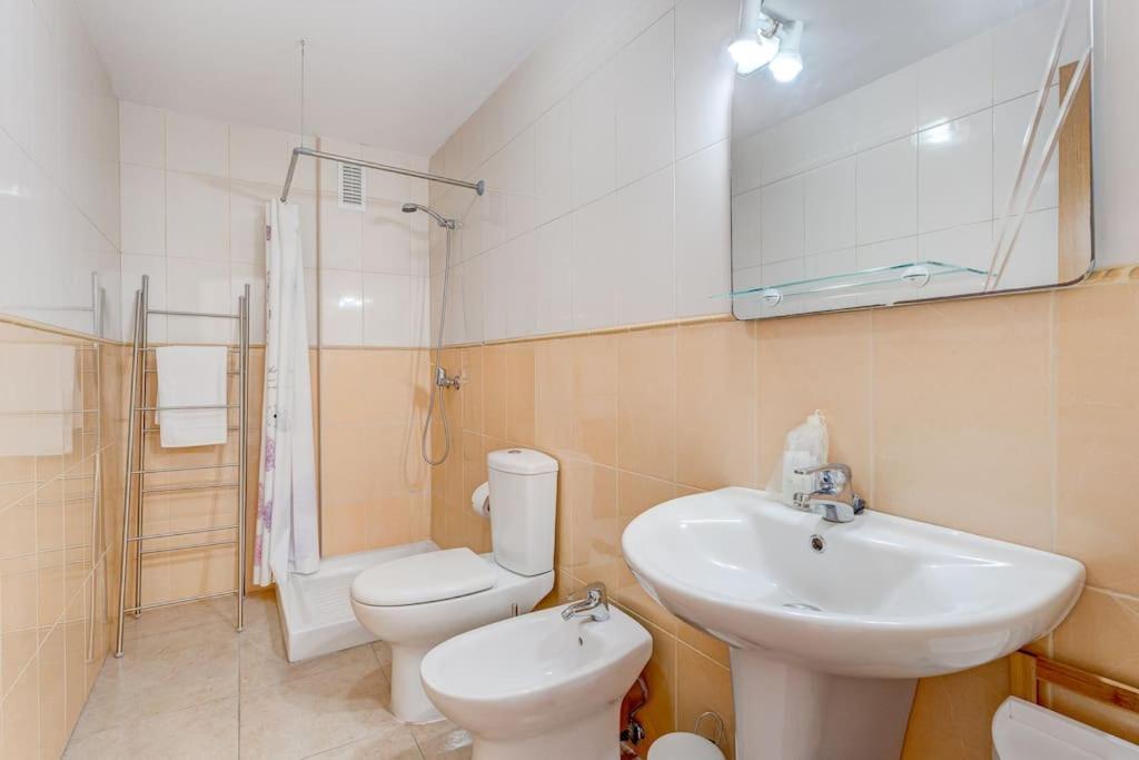 Pleasant Duplex San Juan With 2 Bedrooms ギア・デ・イソラ エクステリア 写真